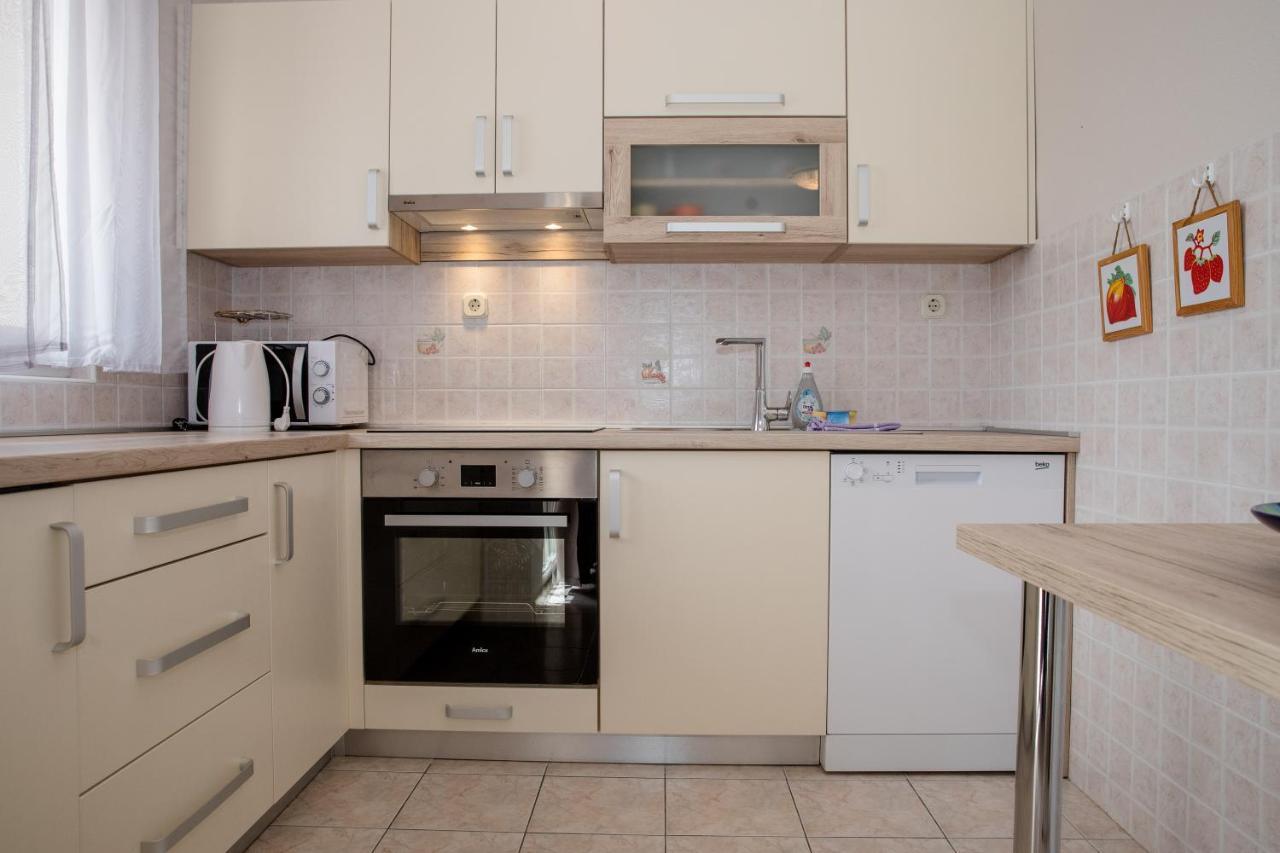 Apartmani Ana & Milo Лопар Экстерьер фото