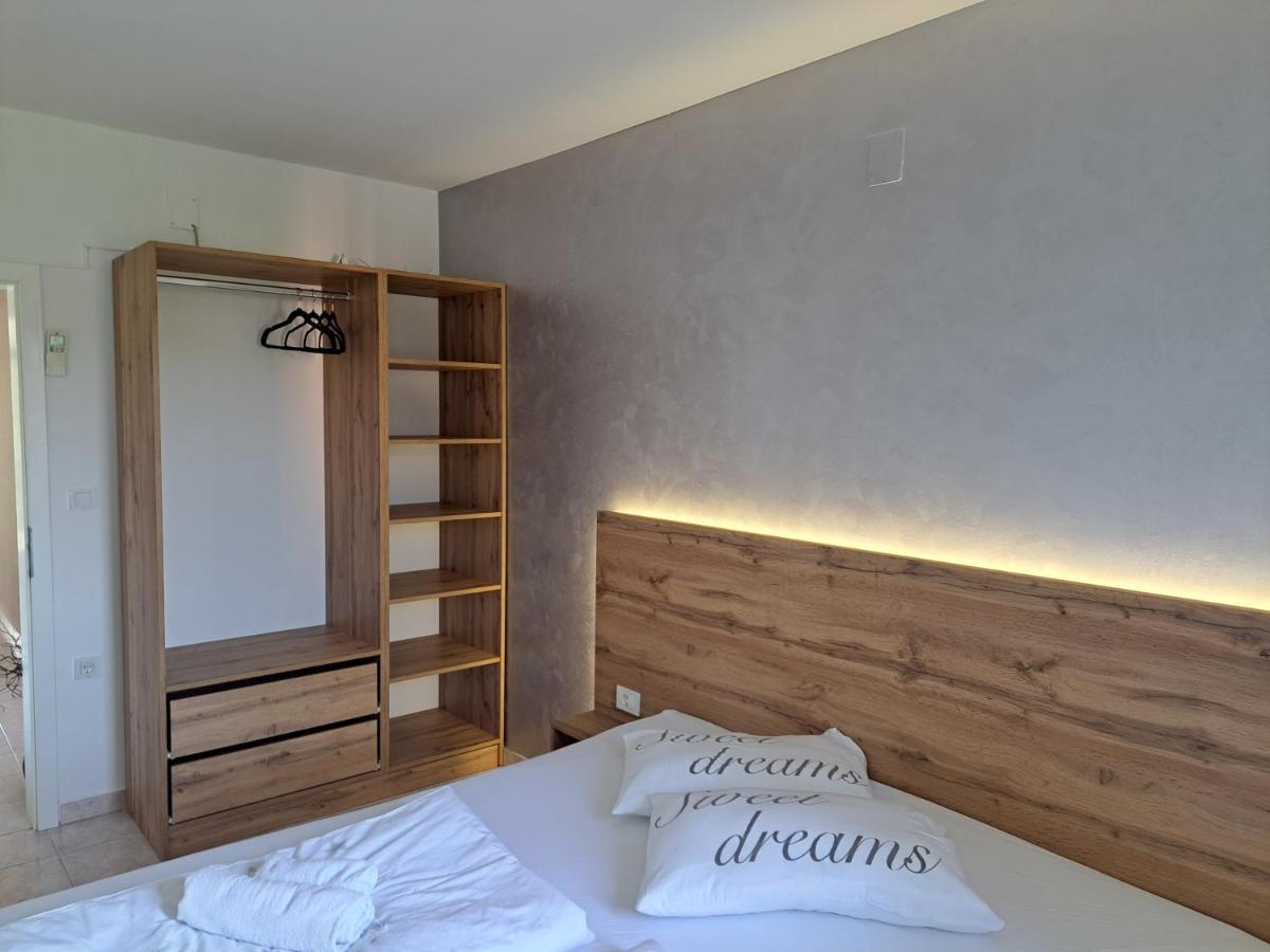 Apartmani Ana & Milo Лопар Экстерьер фото